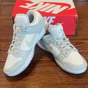 Nike Dunks Low Twist Light Silver Sail white 5.5 / 7 New In Box unisex